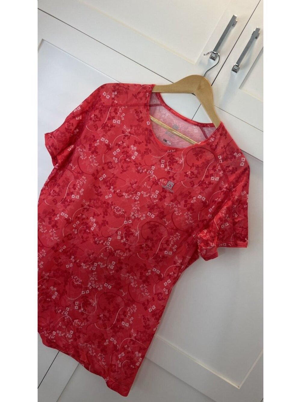 Salomon Women's Actilite Active Shirt Sz:XL Coral Pre-Owned - Picture 4 of 6